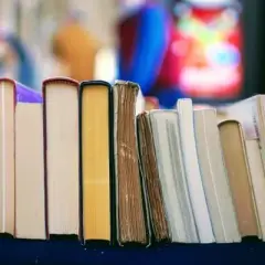 Najlepsze książki do przeczytania z literatury czeskiej, które zachwycą