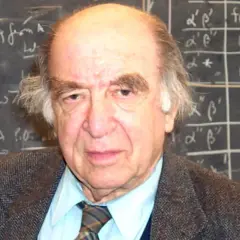 Profesor z tablicą pełną wzorów, jak wielu polskich noblistów, poświęcił życie nauce.