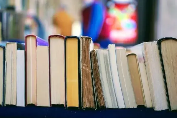 Najlepsze książki do przeczytania z literatury czeskiej, które zachwycą
